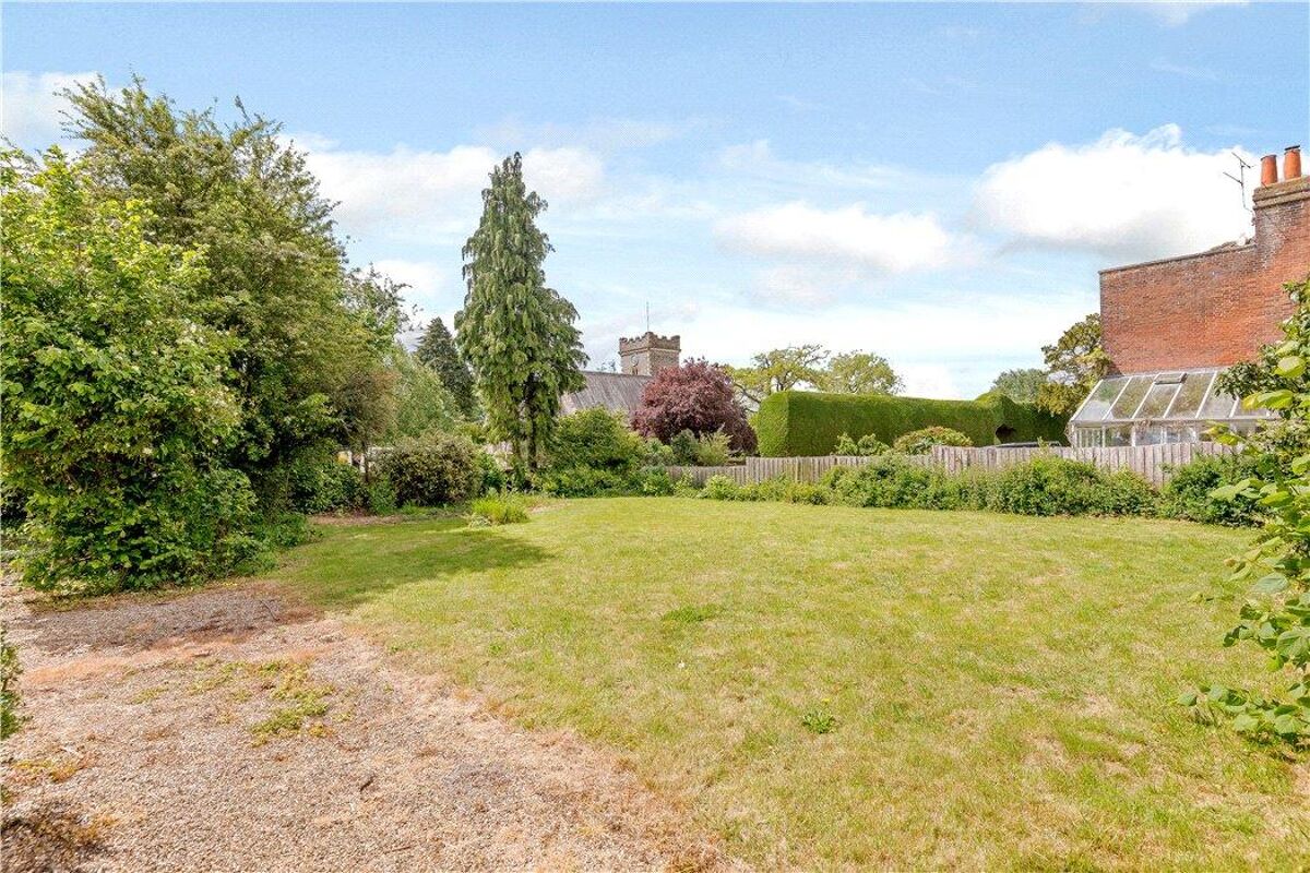 house for sale in High Street, Nettlebed, HenleyOnThames, RG9