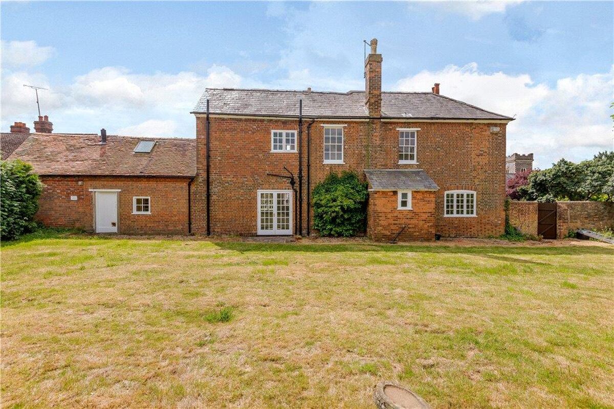 house for sale in High Street, Nettlebed, HenleyOnThames, RG9