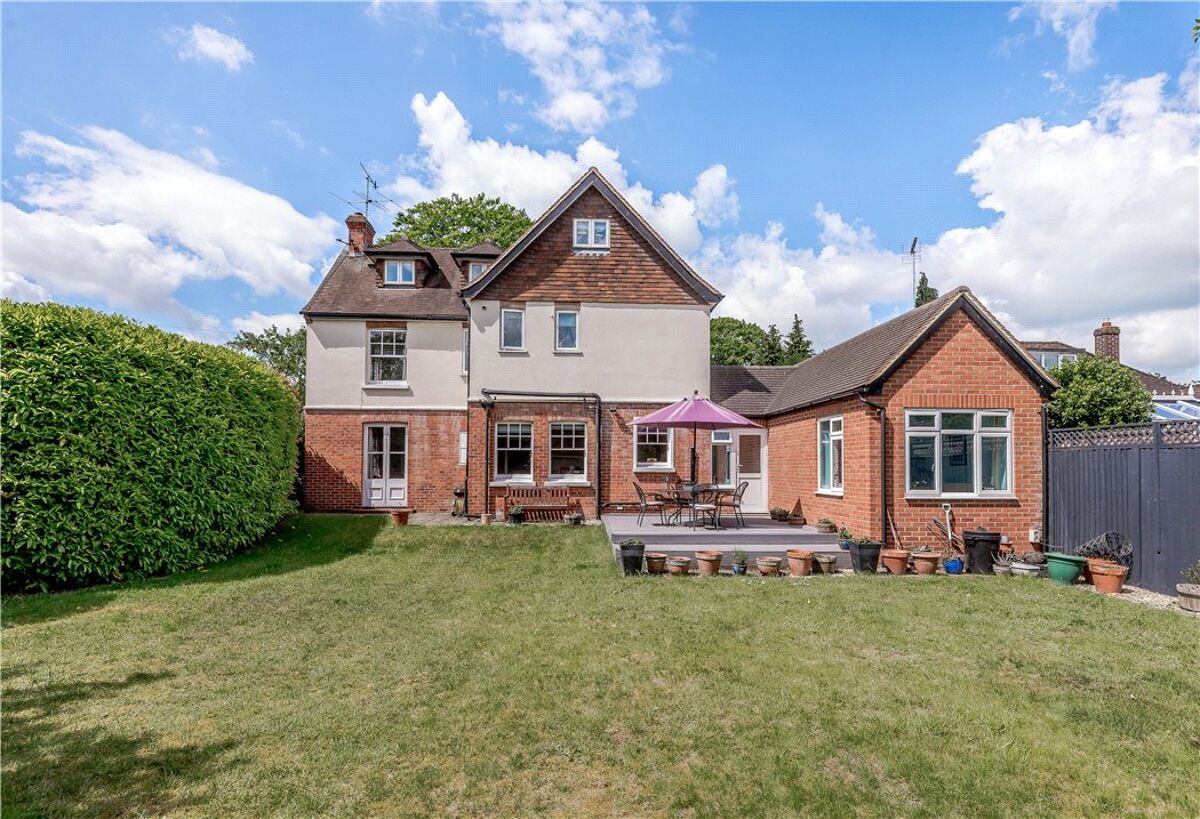 house for sale in Belle Vue Road, HenleyonThames, RG9 HOT190082