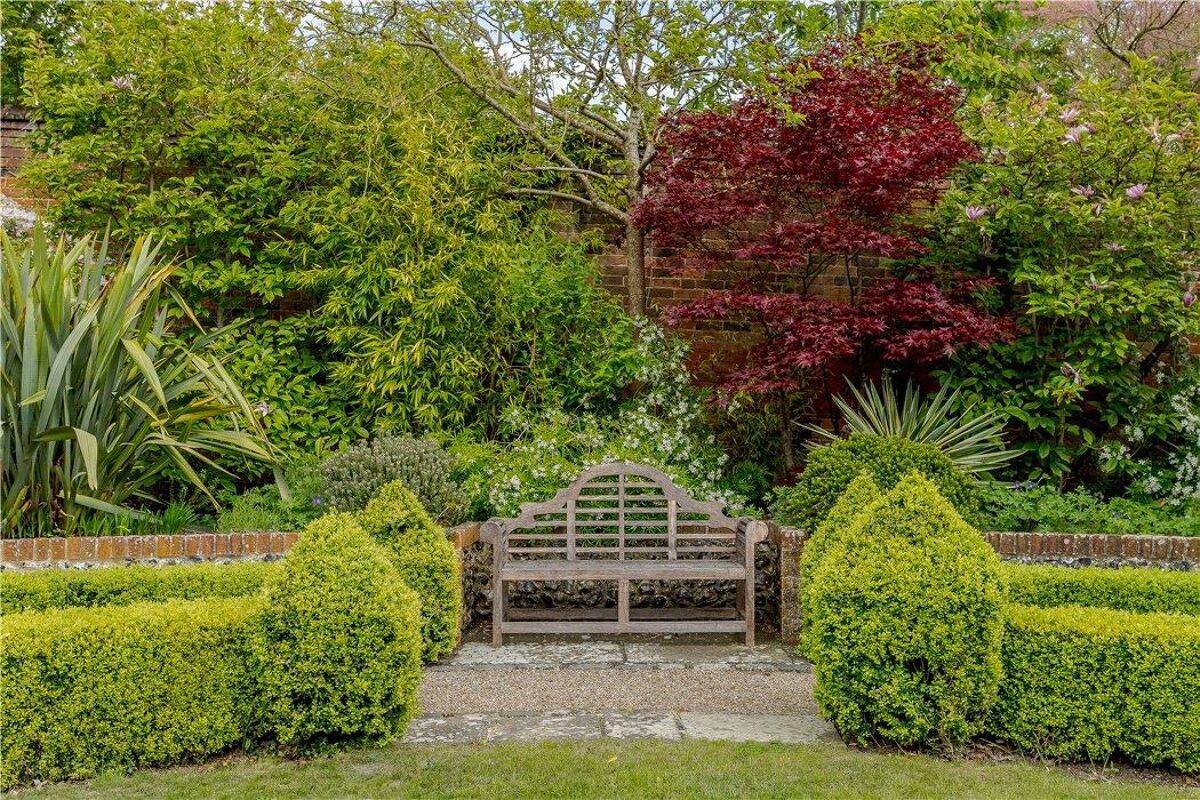 house for sale in Henley Road, Medmenham, Marlow, Buckinghamshire, SL7