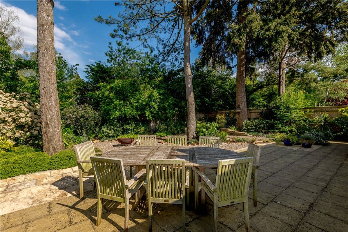 house for sale in Badgers Walk, Shiplake, HenleyonThames, RG9