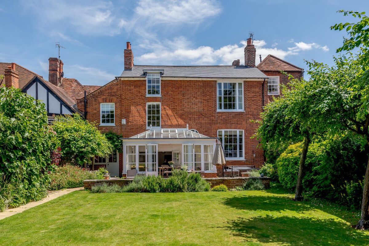 townhouse for sale in Bell Street, HenleyonThames, RG9 HOT190125