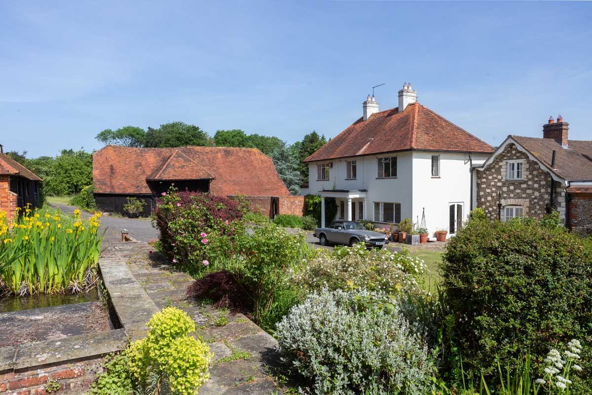 house for sale in Aston, HenleyOnThames, Berkshire, RG9 HOT190173