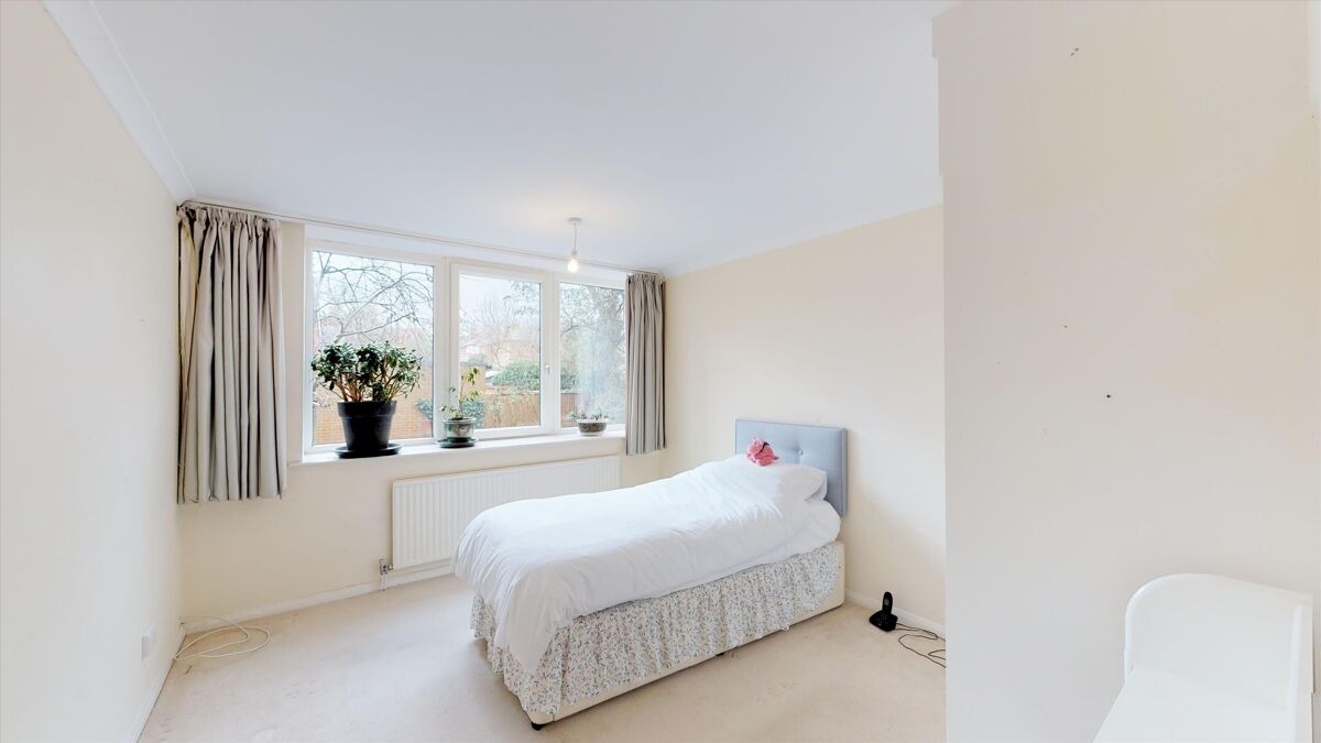 for sale in Caxton Court, St. Marks Road, HenleyonThames