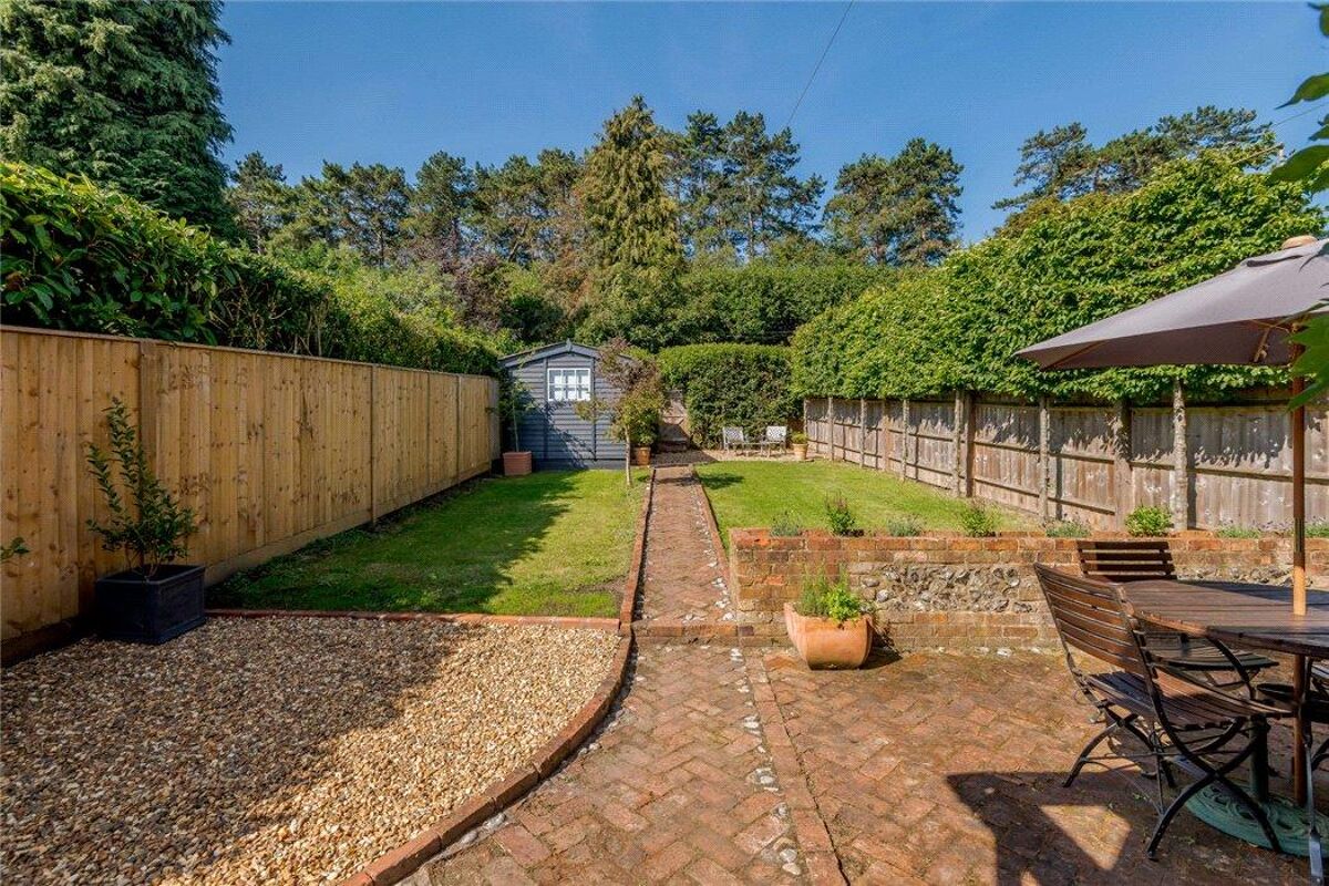 house for sale in Hop Gardens, HenleyonThames, RG9 HOT190184 Knight Frank