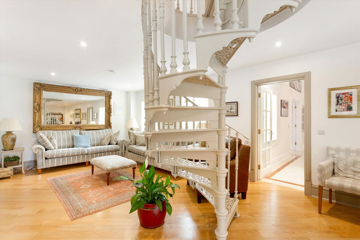 house for sale in New Road, Shiplake, HenleyonThames, Oxfordshire, RG9. HOT190193 Knight Frank house for sale in New Road, Shiplake, HenleyonThames, Oxfordshire, RG9. HOT190193 Knight Frank