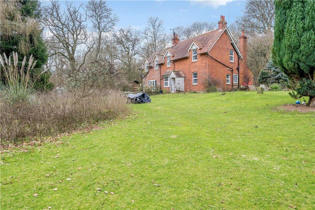 house for sale in Bix, HenleyonThames, Oxfordshire, RG9 HOT190237