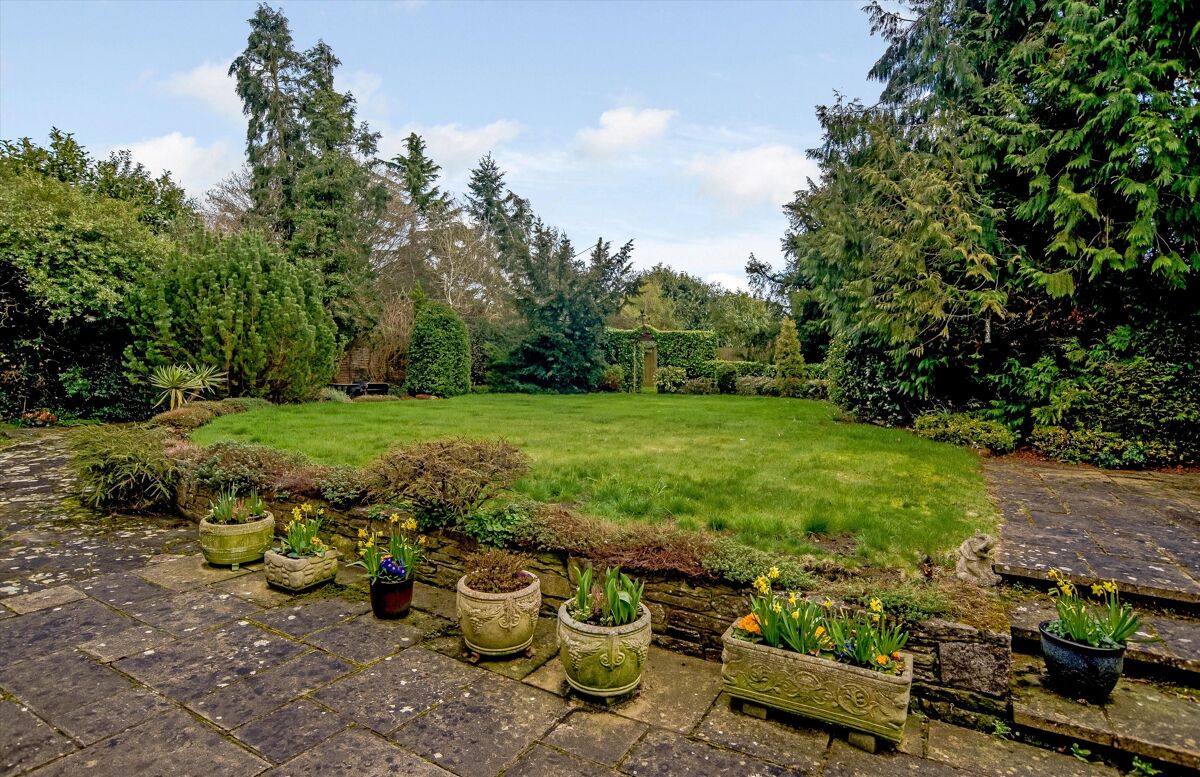 house for sale in Bolney Trevor Drive, Lower Shiplake, HenleyonThames