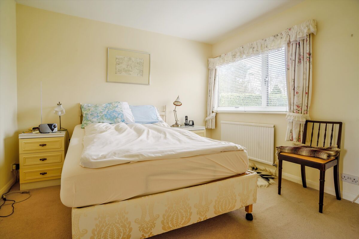 house for sale in Bolney Trevor Drive, Lower Shiplake, HenleyonThames