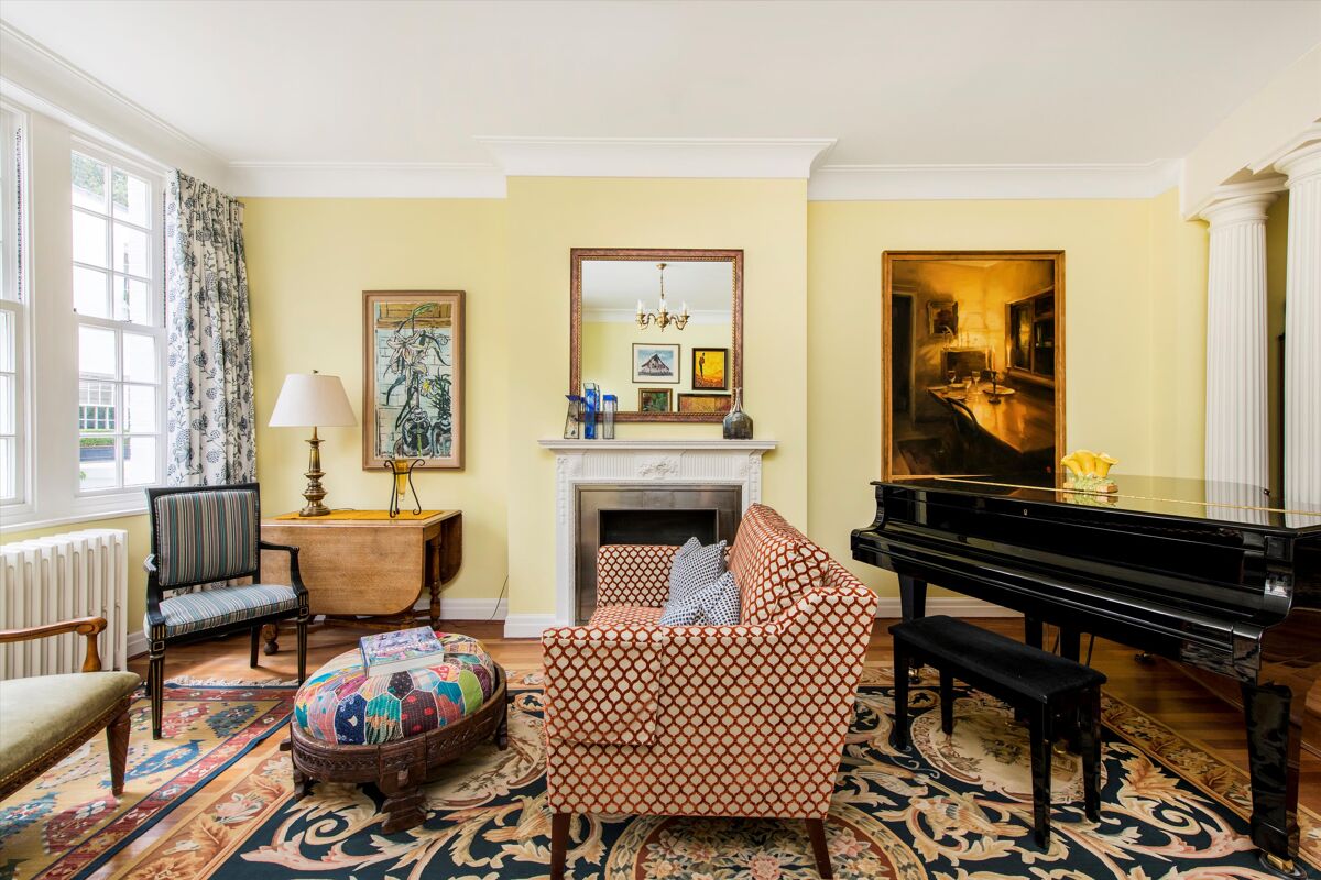 house for sale in Hyde Park Gardens Mews, Hyde Park, London, W2