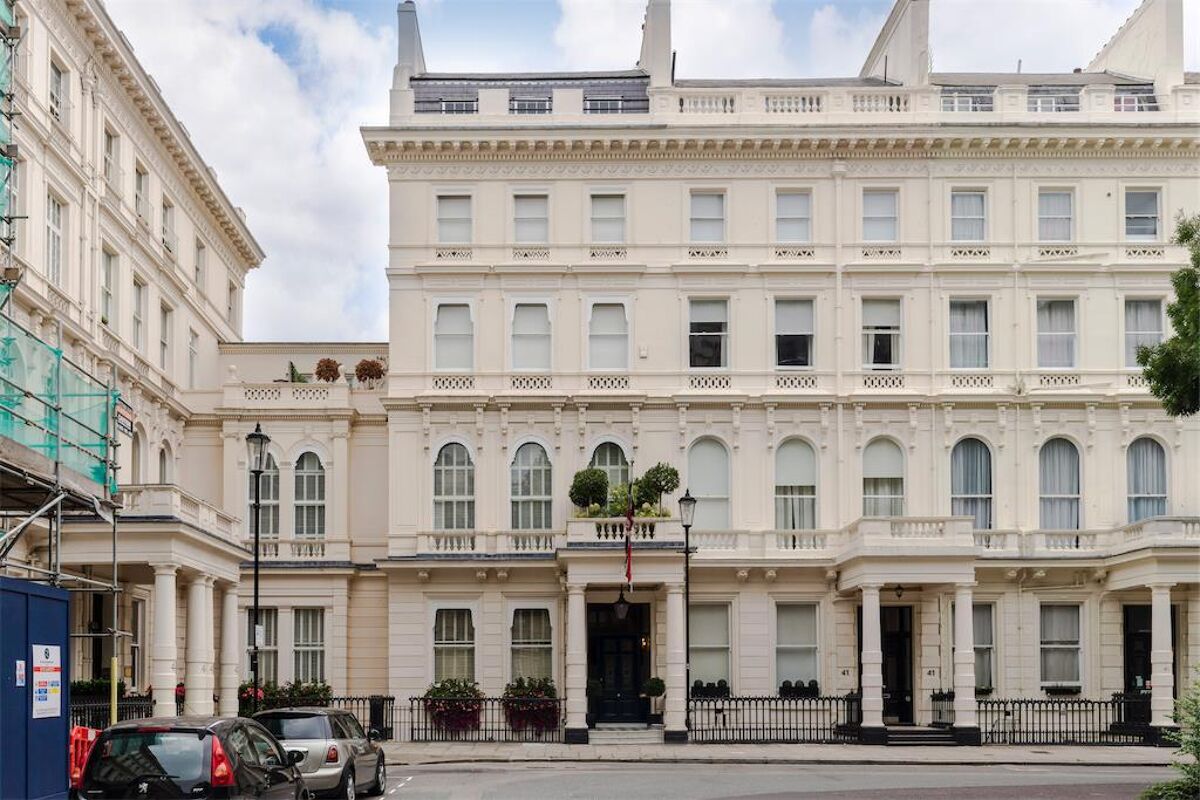 Flat For Sale In Lancaster Gate, Bayswater, London, W2 - Hpe012047667 