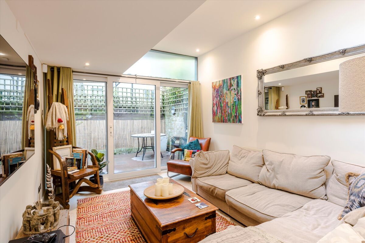 house for sale in Craven Hill Mews, London, W2. HPE012129103 Knight