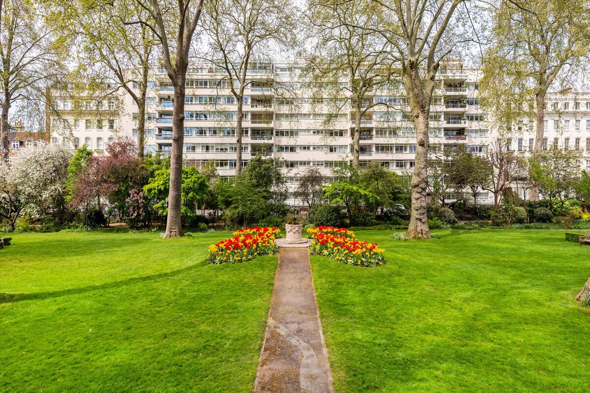 flat for sale in Gloucester Square, Hyde Park, London, W2