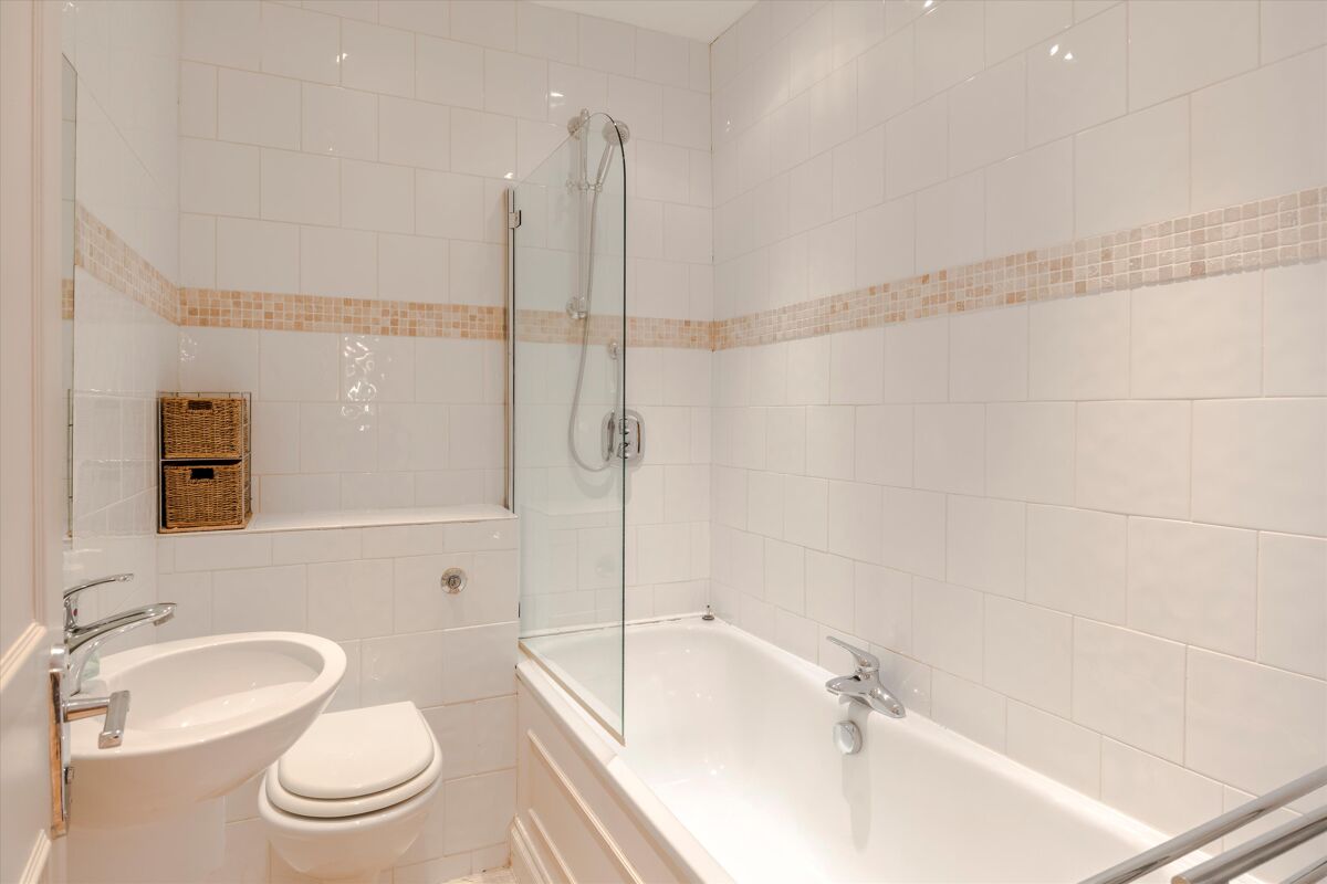 flat for sale in Cleveland Square, London, W2 HPE012131526 Knight Frank