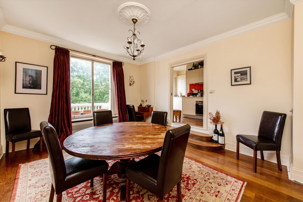 flat for sale in Cleveland Square, London, W2. HPE012143478 Knight