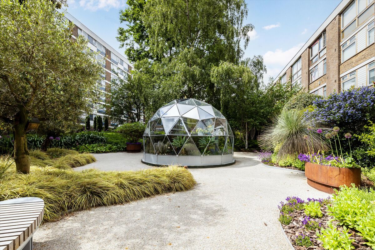 house for sale in Oxford Square, Hyde Park Estate, London, W2