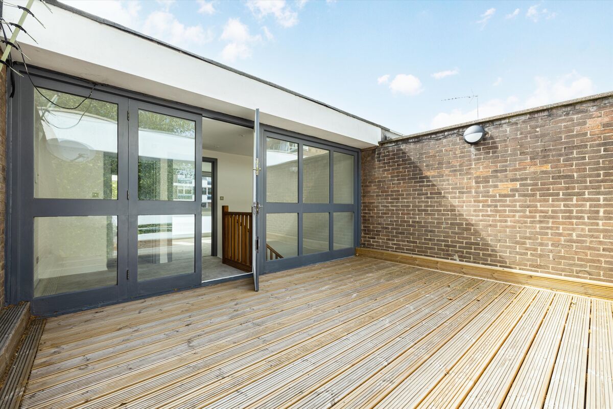 house for sale in Oxford Square, Hyde Park Estate, London, W2