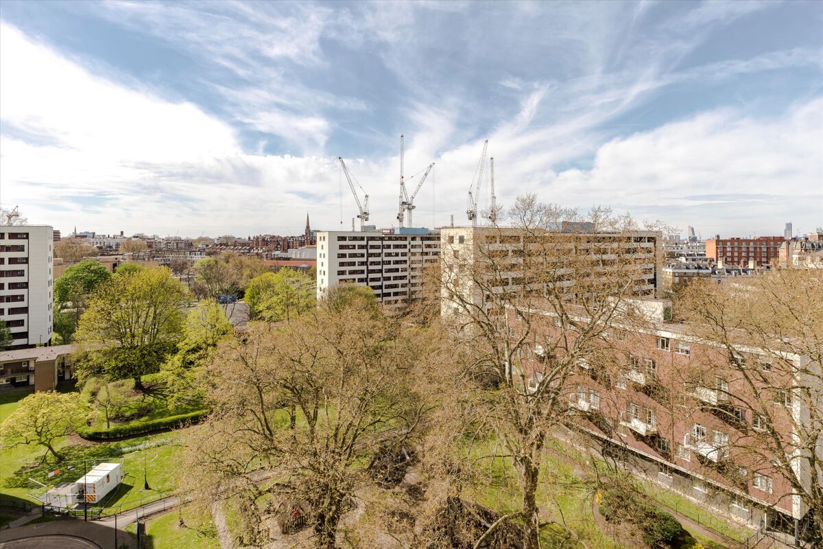 flat for sale in Hallfield Estate, London, W2. HPE012189999 Knight