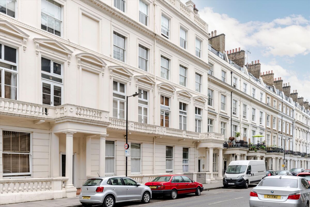 flat for sale in Devonshire Terrace, London, W2. - HPE012192803 ...