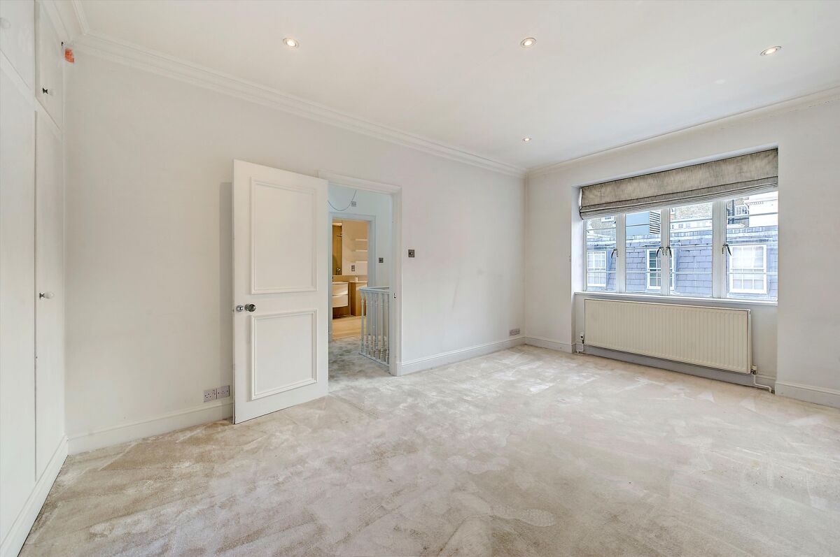 house for sale in Chesham Close, London, SW1X HPE012193495 Knight Frank