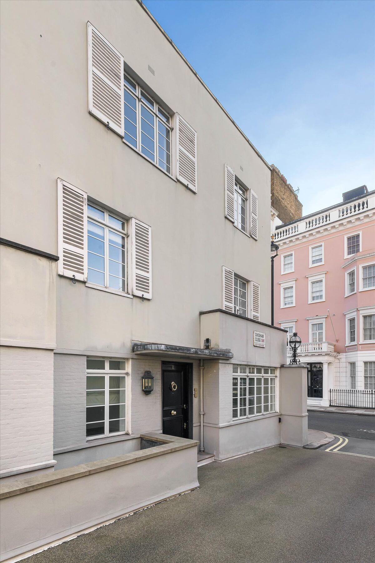 house for sale in Chesham Close, London, SW1X HPE012193495 Knight Frank