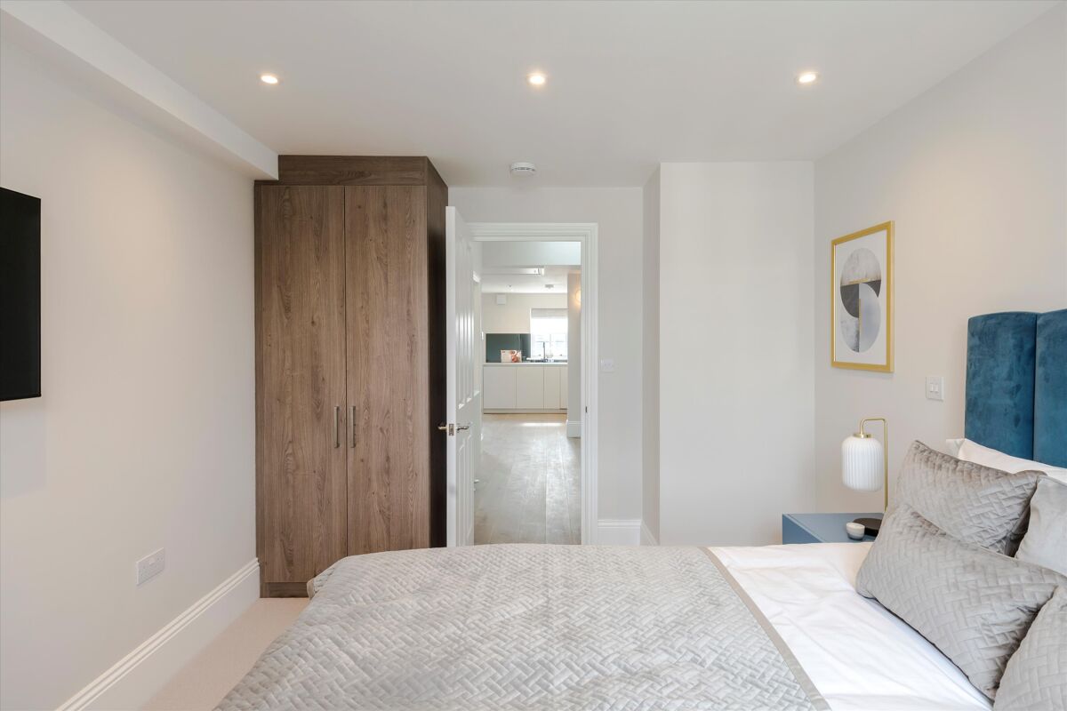 flat for sale in Queens Gardens, London, W2 HPE012197617 Knight Frank