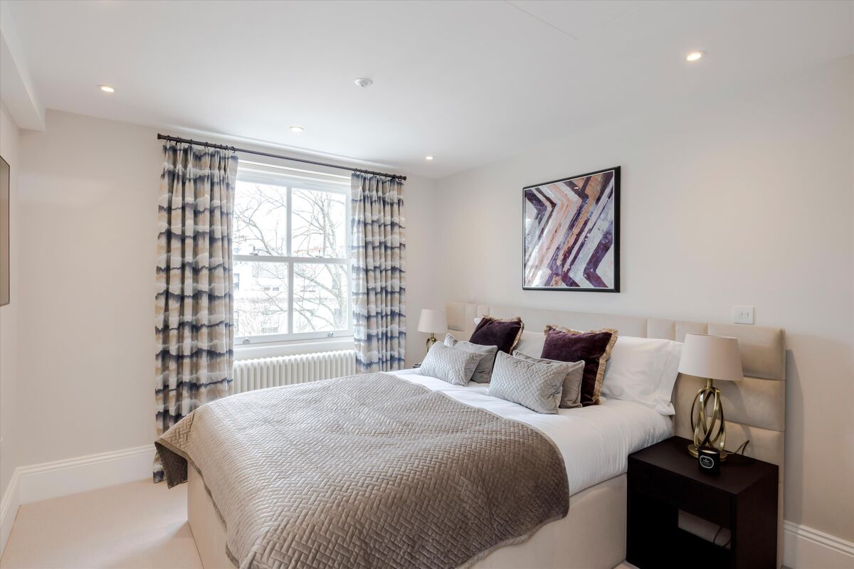 flat for sale in Queens Gardens, London, W2 HPE012197617 Knight Frank