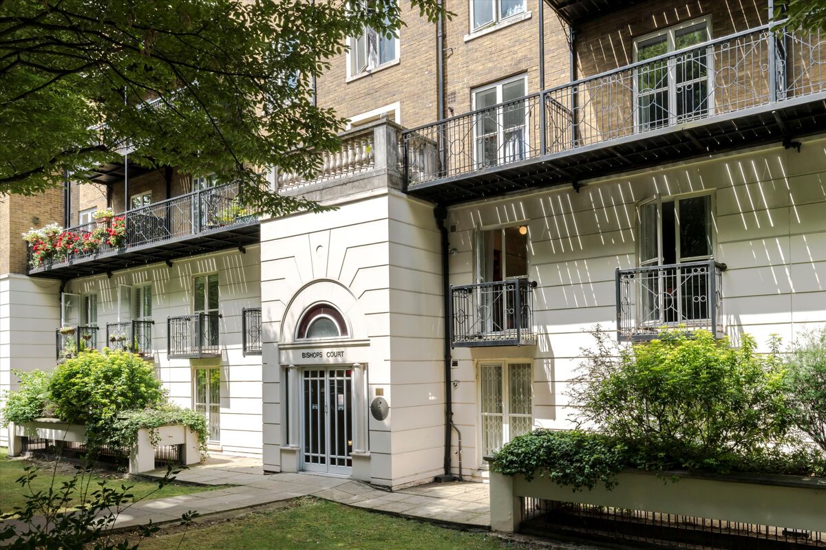 flat for sale in Court, 76 Bridge Road, London, W2 HPE012240400 Knight Frank