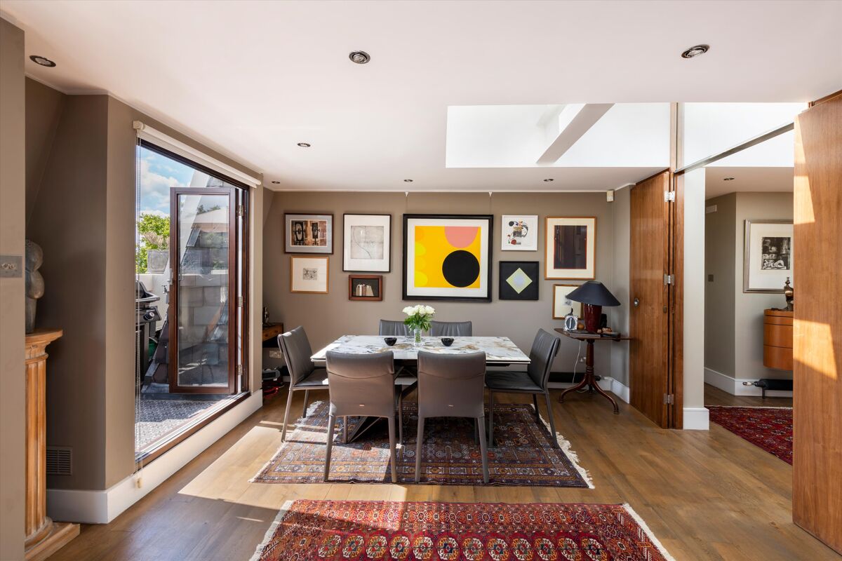 flat for sale in Cleveland Square, London, W2. HPE012252840 Knight