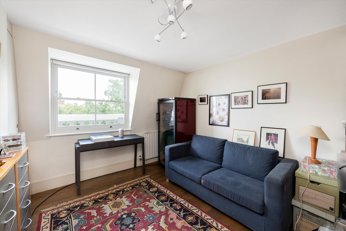 flat for sale in Cleveland Square, London, W2. HPE012252840 Knight