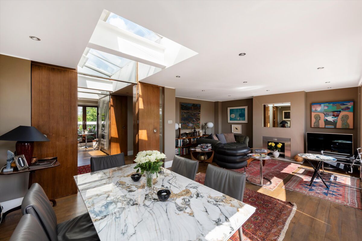 flat for sale in Cleveland Square, London, W2. HPE012252840 Knight