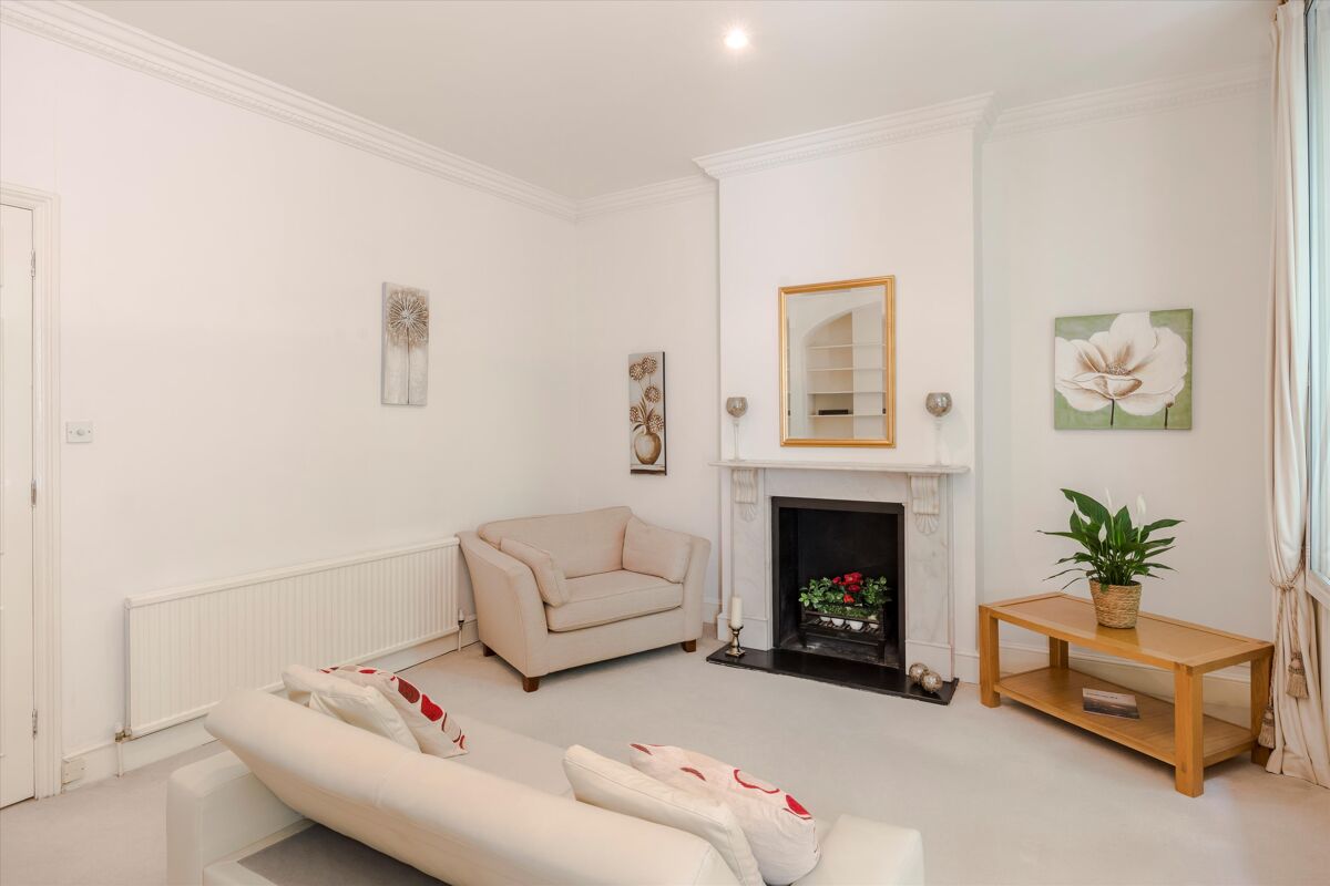 flat for sale in Westbourne Terrace, London, W2. HPE012279456