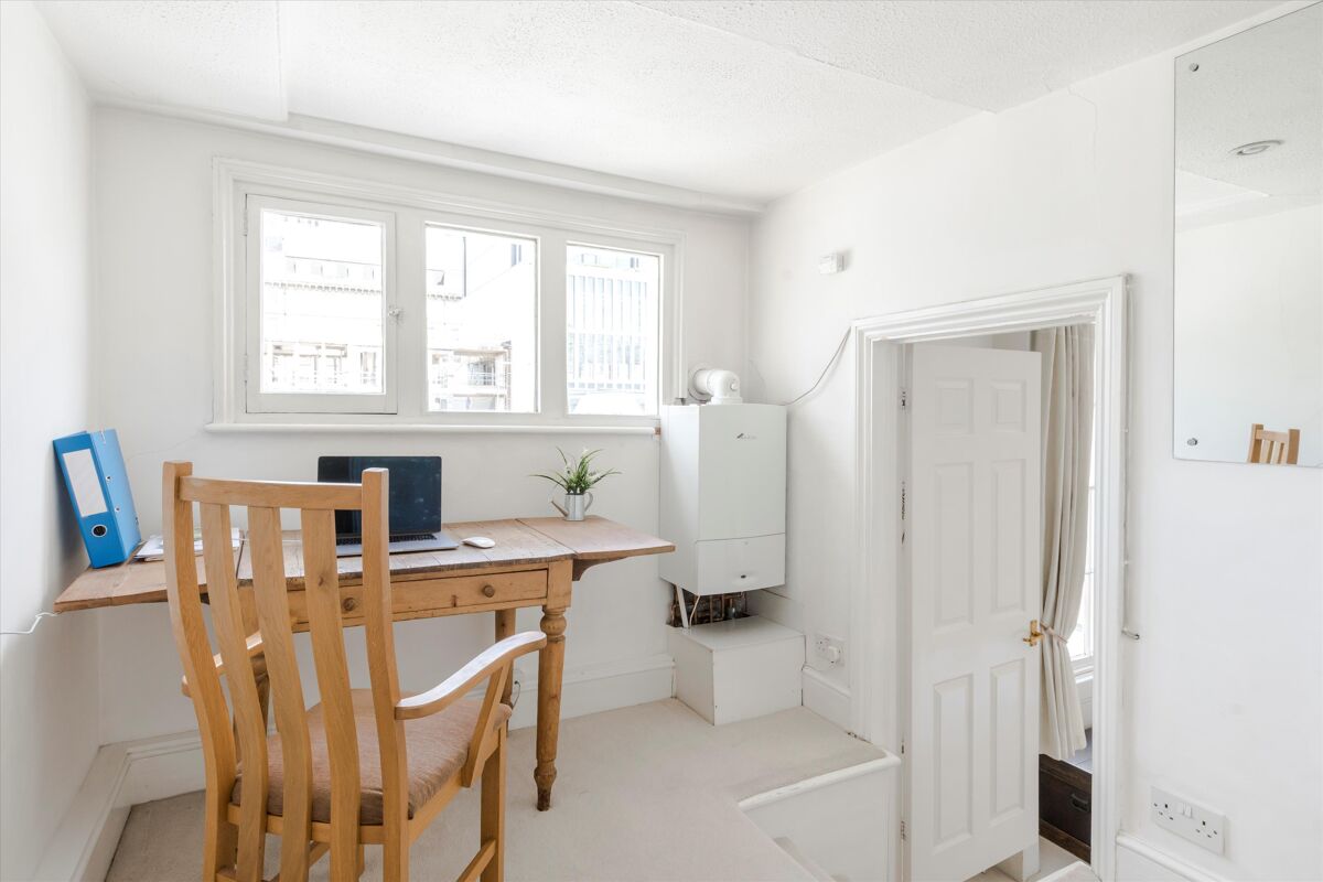 flat for sale in Westbourne Terrace, London, W2. HPE012279456