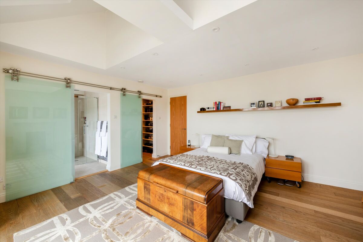 flat for sale in Westbourne Terrace, London, W2. HPE012294572