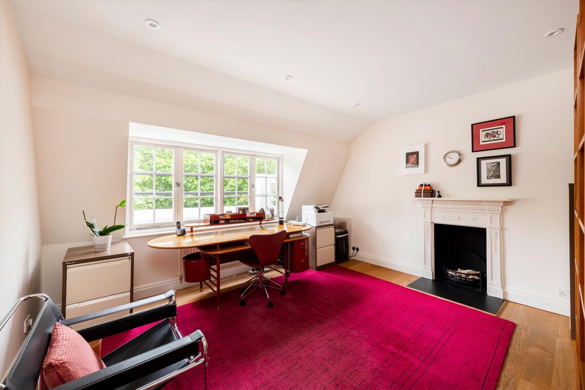 flat for sale in Westbourne Terrace, London, W2. HPE012294572