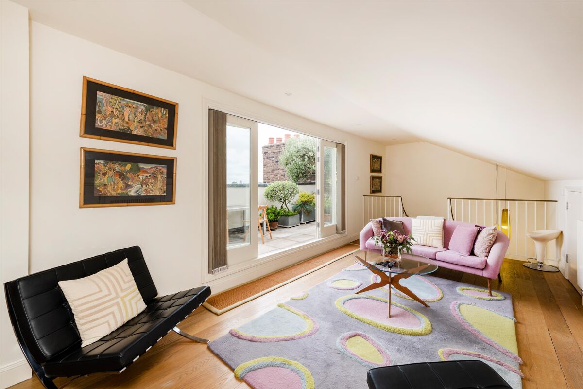 flat for sale in Westbourne Terrace, London, W2. HPE012294572