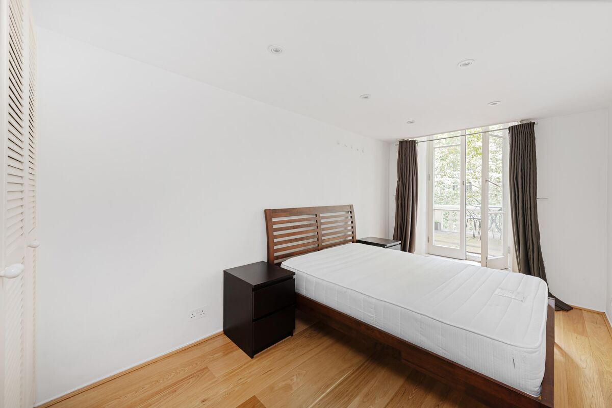 flat for sale in Westbourne Terrace, Hyde Park, London, W2