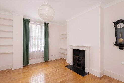 Picture of 2 bedroom flat for sale.