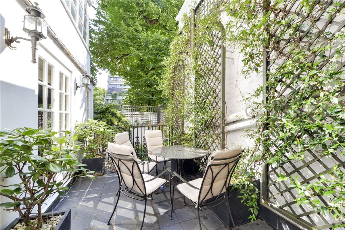 house for sale in Albion Street, Hyde Park, London, W2 HPE120093 Knight Frank