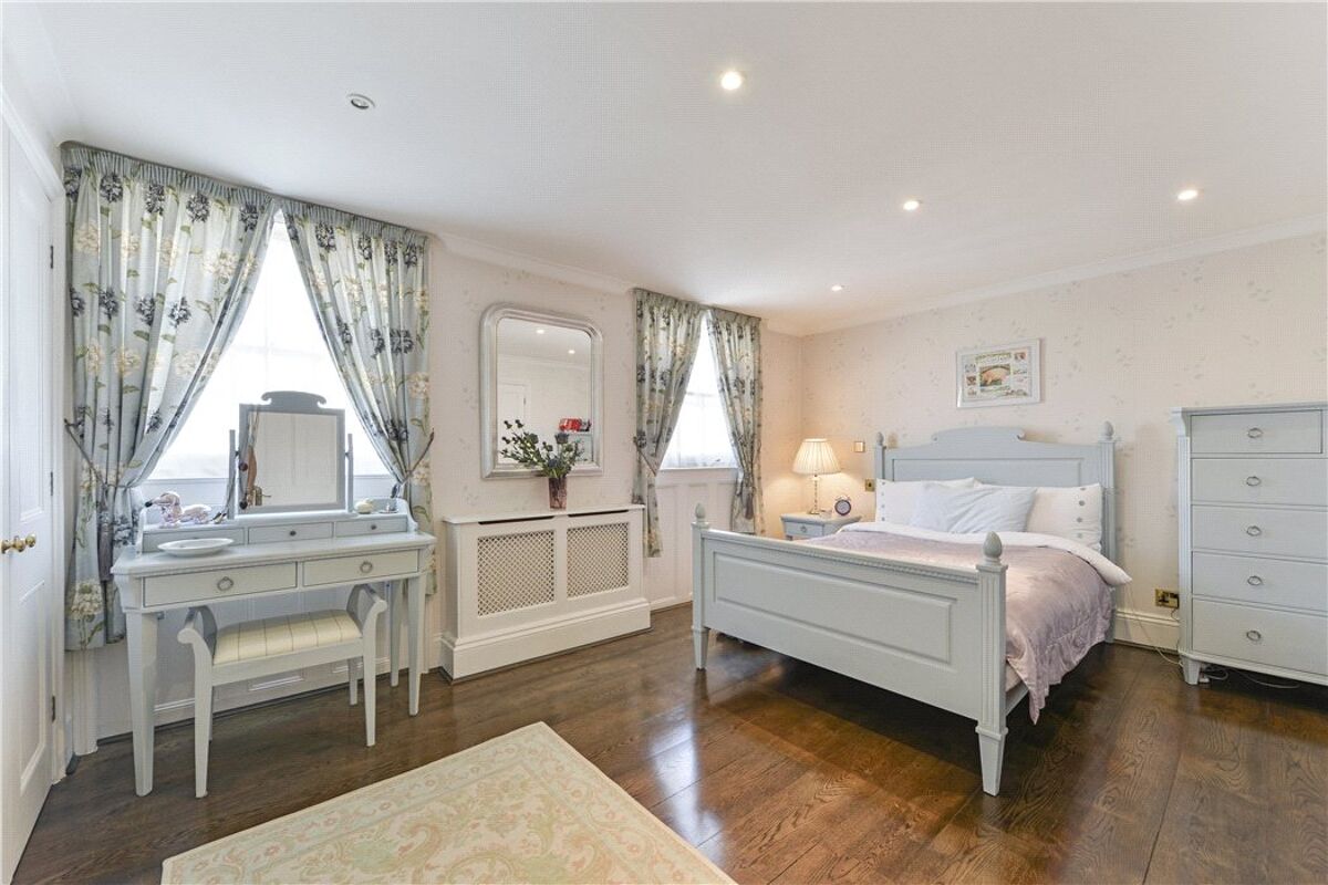 house for sale in Albion Street, Hyde Park, London, W2 HPE120093 Knight Frank