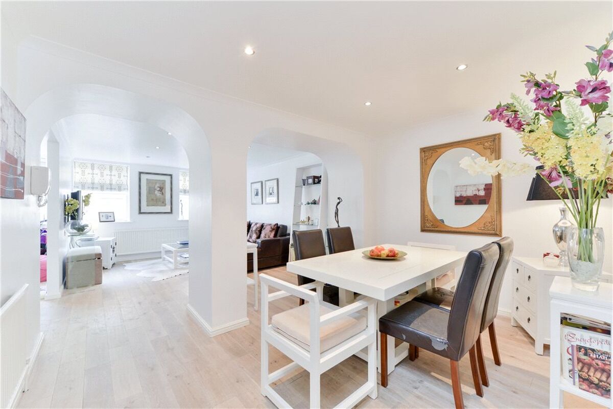 flat for sale in Queens Gardens, Bayswater, London, W2 HPE130142
