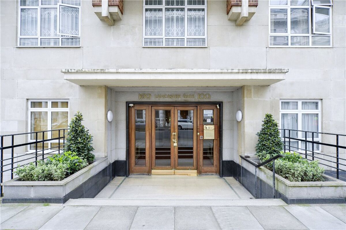 flat for sale in Lancaster Court, 100 Lancaster Gate, London, W2