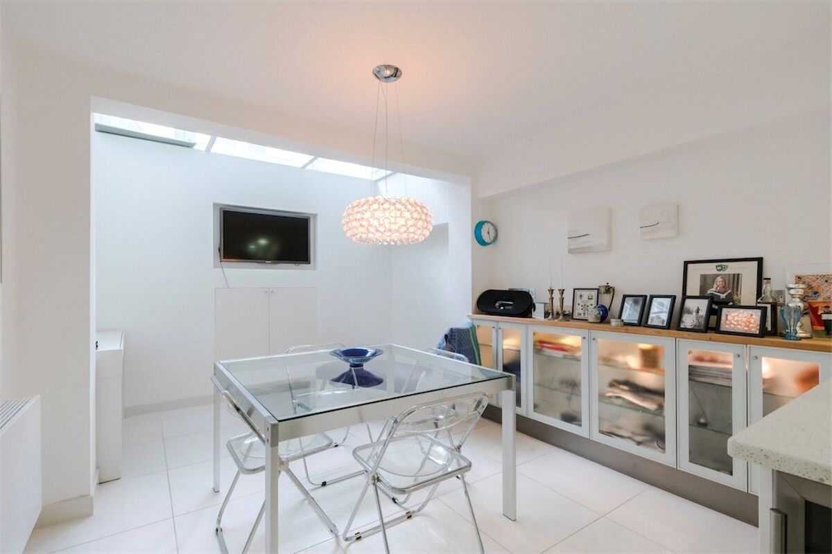 house for sale in Craven Hill Mews, London, W2 HPE140024 Knight Frank