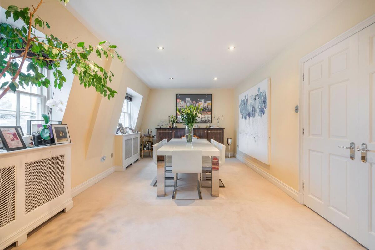 flat for sale in Hyde Park Square, London, W2 HPE150139 Knight Frank