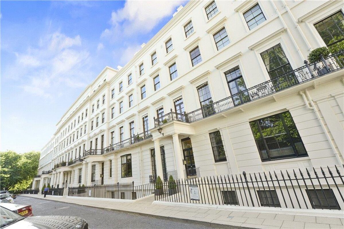 flat for sale in Hyde Park Gardens, London, W2 - HPE180105 | Knight Frank