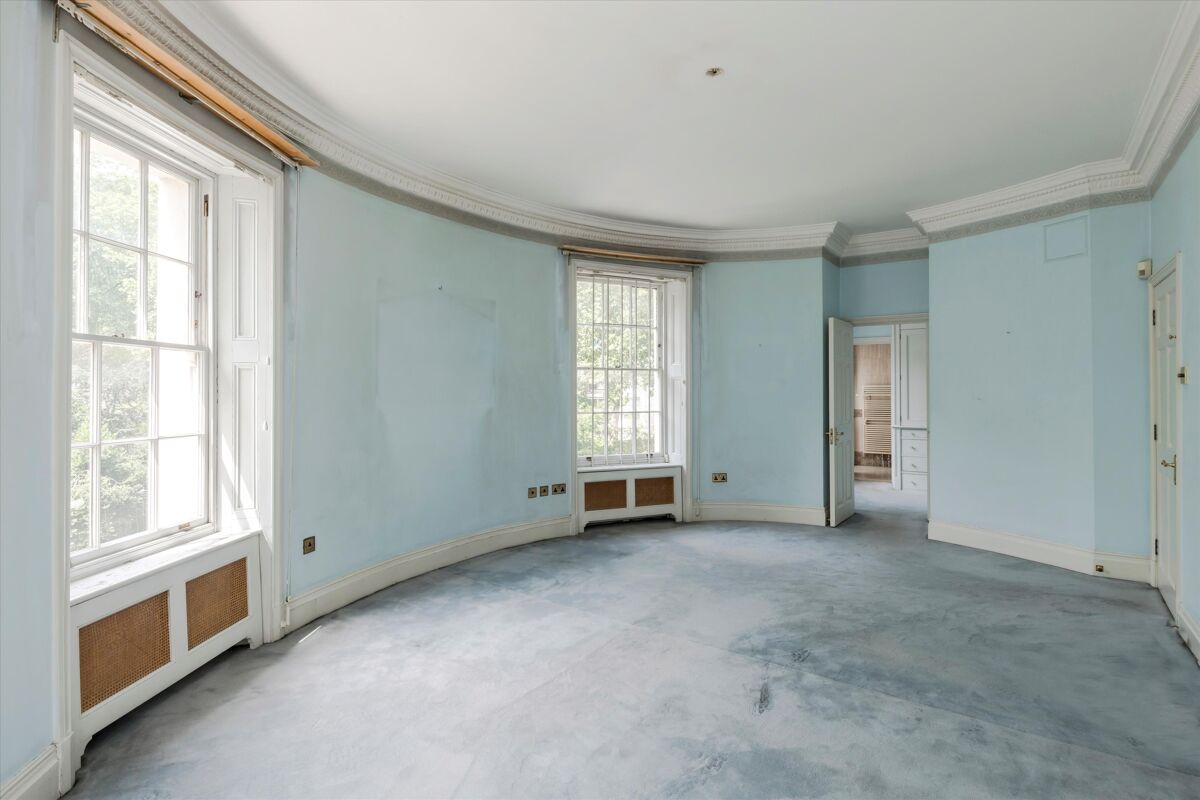 flat for sale in Hyde Park Square, London, W2 HPE190090 Knight Frank
