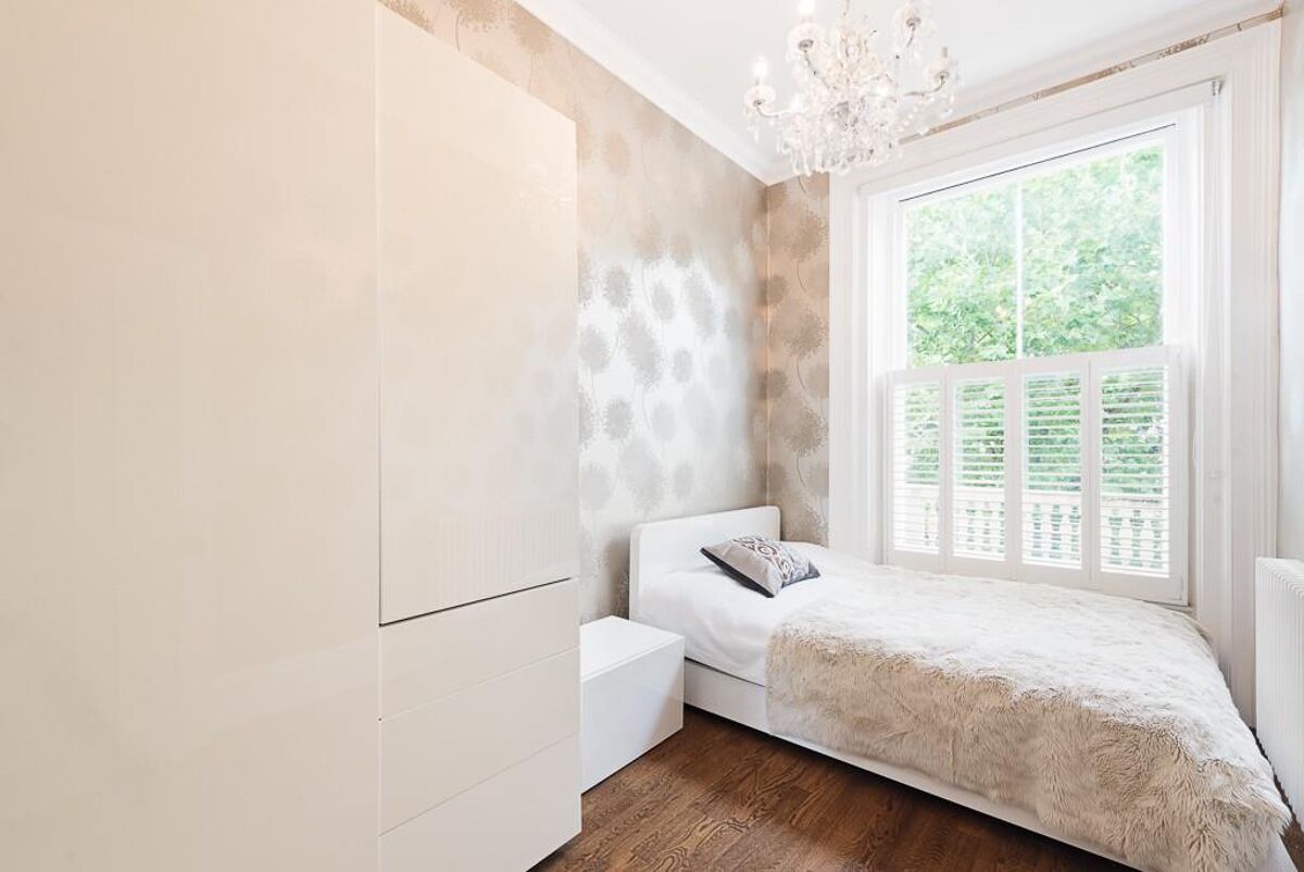 flat to rent in Queens Gardens, Bayswater, London, W2 HPQ012042983