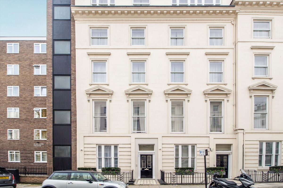 Flat to rent in Gloucester Terrace, London, W2 HPQ012061625 Knight Frank
