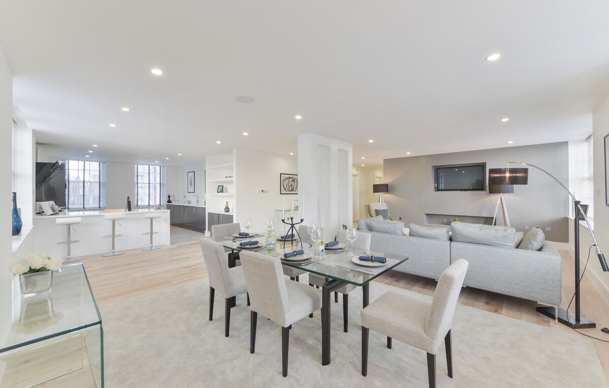 flat to rent in Queens Court, Queensway, London, W2 HPQ012187320