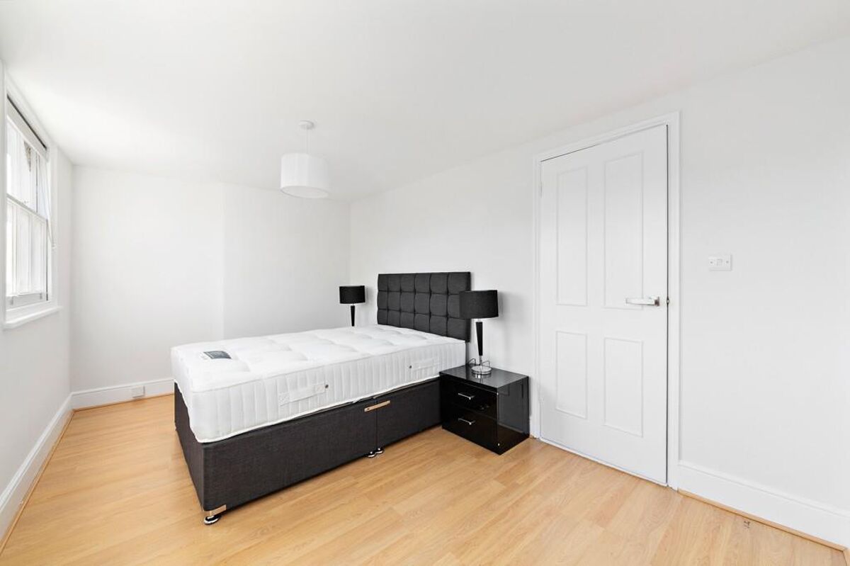 flat to rent in Connaught Street, Hyde Park, London, W2. HPQ012212077